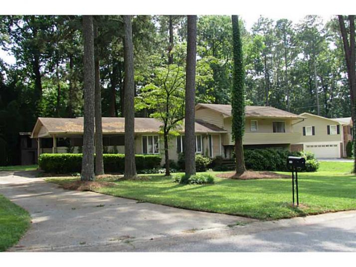 1583 Rochelle Drive, Atlanta, GA 30338
