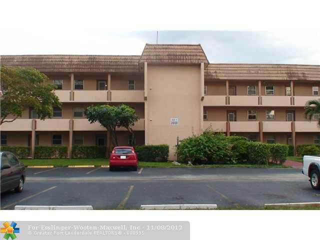 8400 SUNRISE LAKES BL # 202, Fort Lauderdale, FL 33322