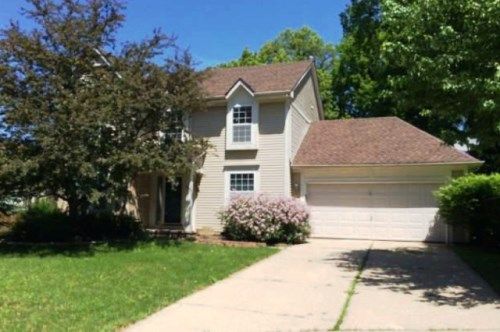 1233 Green Vista Ct, Walled Lake, MI 48390