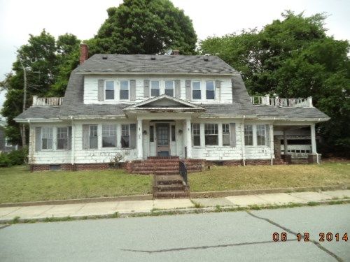 14 Pilgrim Ave, Fairhaven, MA 02719