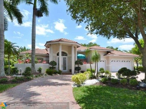 5881 NW 99 AV, Pompano Beach, FL 33076