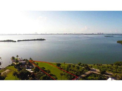 1000 NE 72 ST, Miami, FL 33138