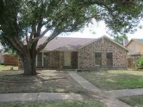 3625 Berrywood Cir, Garland, TX 75040