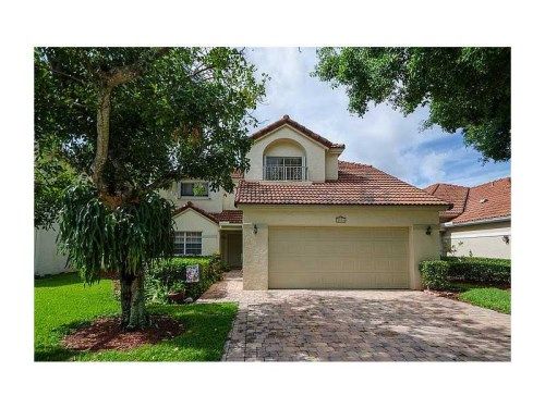 9214 Greenbrier Ct, Fort Lauderdale, FL 33328