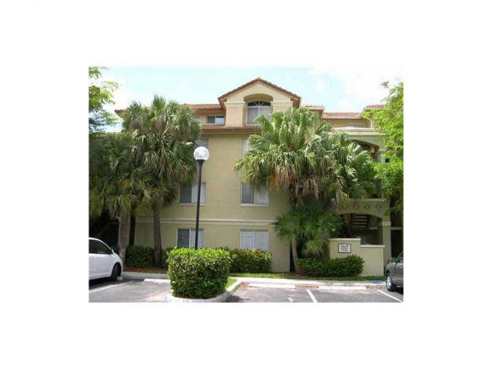 9920 NW 44 TE # 203, Miami, FL 33178