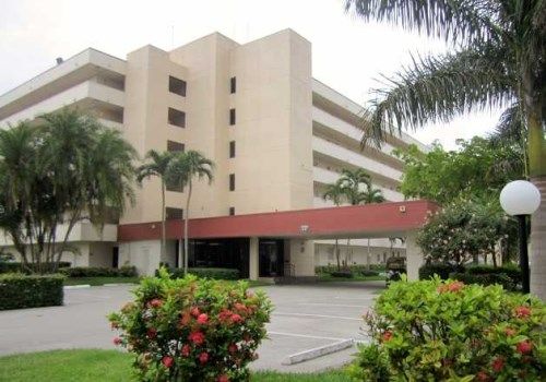 8900 WASHINGTON BL # 617, Hollywood, FL 33025