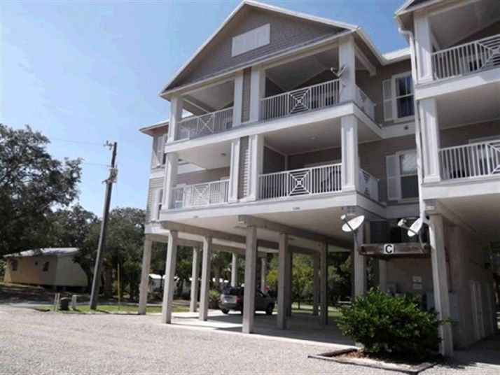 132 First Ave C103, Horseshoe Beach, FL 32648