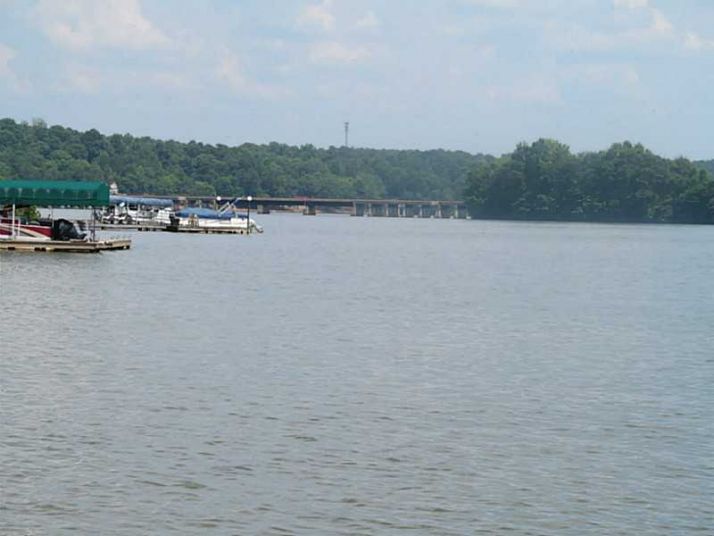 1400 Twin Rivers Road, Greensboro, GA 30642