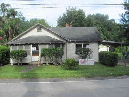 206 S Volusia Ave, Pierson, FL 32180