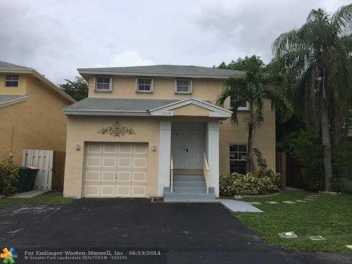 5774 WOODLAND POINT DR, Fort Lauderdale, FL 33319