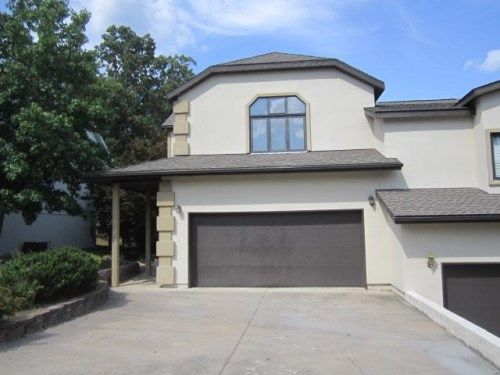 203 Eagle Pointe Dr, Branson, MO 65616