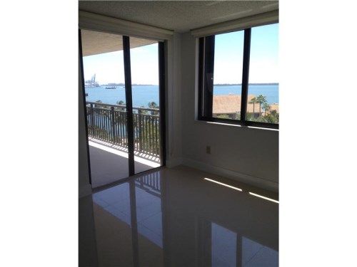 540 BRICKELL KEY DR # 807, Miami, FL 33131