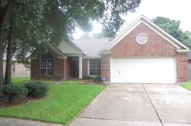 7023 Blanco Pines Dr, Humble, TX 77346