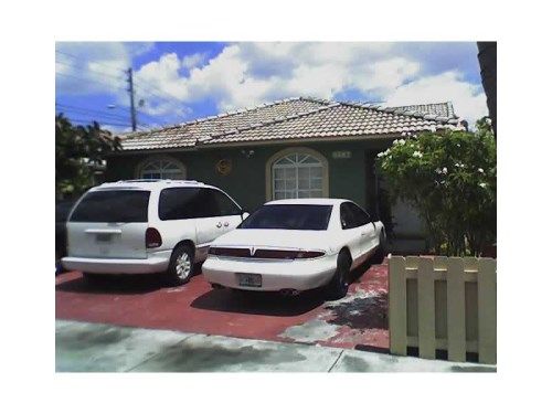 3587 W 73 TE, Hialeah, FL 33018