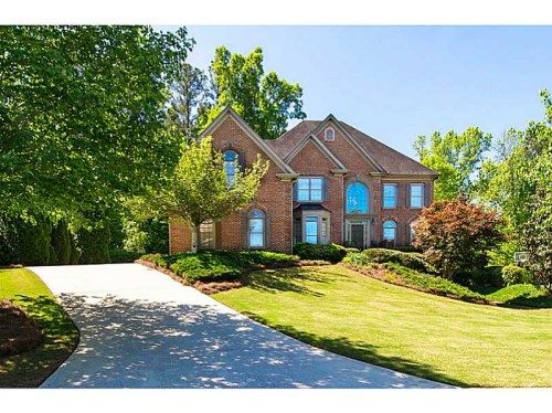5725 Chaucer Circle, Suwanee, GA 30024