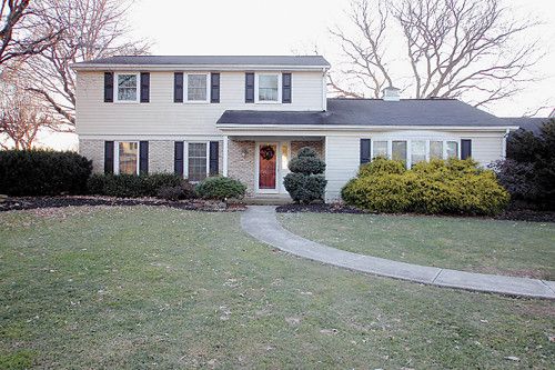 105 CRESTVIEW AVENUE, New Holland, PA 17557