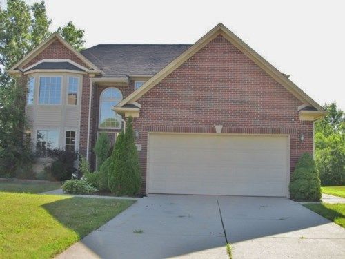 33207 Green Wing Lane, Rockwood, MI 48173