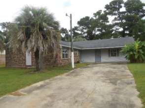 694 Michelle Dr, Biloxi, MS 39532