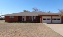 201 Avenue E Hart, TX 79043