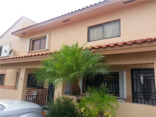 7811 W 29 WY # 201, Hialeah, FL 33018