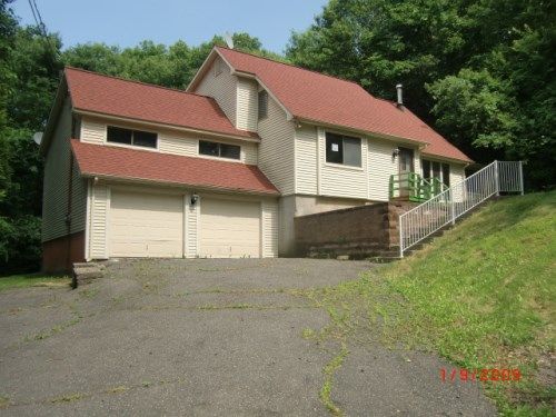 60 Coventry Lane, Naugatuck, CT 06770