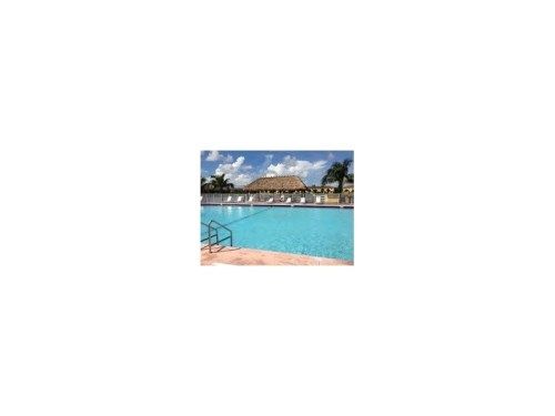 2731 17 AV # 201, Homestead, FL 33035