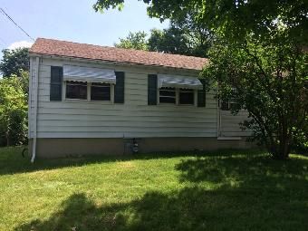 10 Main St, Farmingdale, NJ 07727