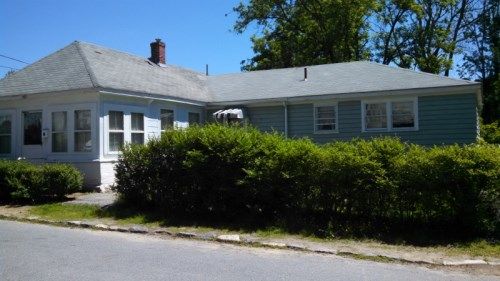 29 Burton St, Lowell, MA 01852