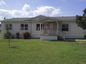 144 Marlin St, Mc Dade, TX 78650