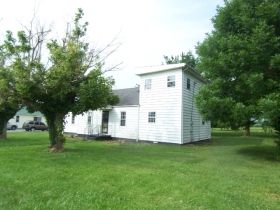 348 S Woodlawn Ave, Lebanon, KY 40033
