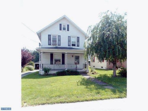 5 S SINGER AVE, Paradise, PA 17562