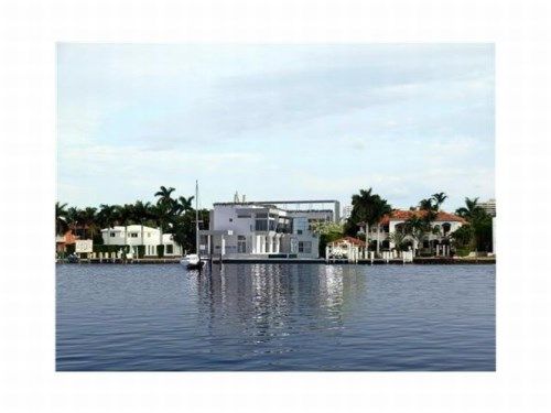 3114 N BAY RD, Miami Beach, FL 33140