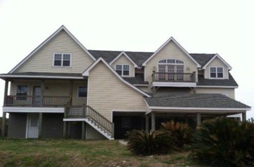 103 Bay Dr, Atlantic Beach, NC 28512