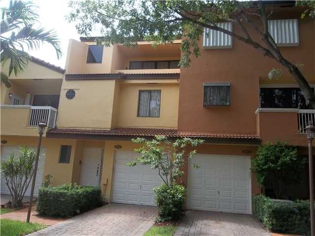 21378 MARINA CV CR # 12-B, Miami, FL 33180