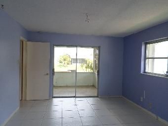 6935 NW 15th St, Pompano Beach, FL 33063