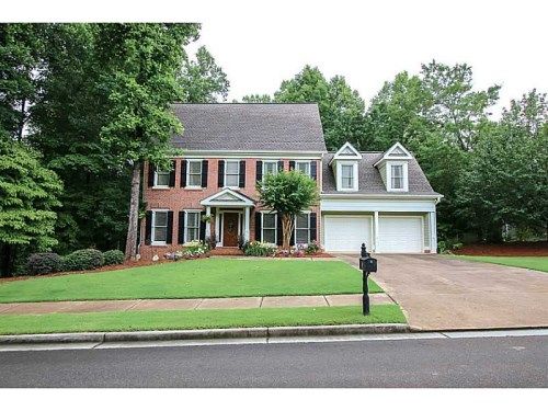 5042 Hickory Hills Drive, Woodstock, GA 30188