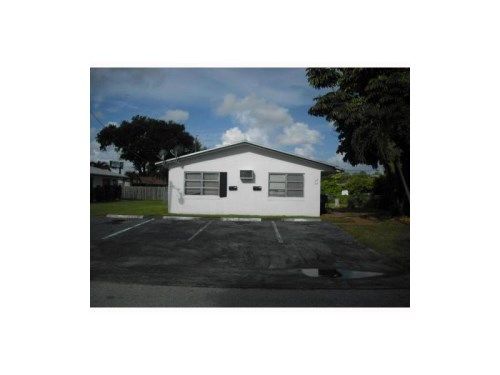 310 SW 10 TE, Hallandale, FL 33009