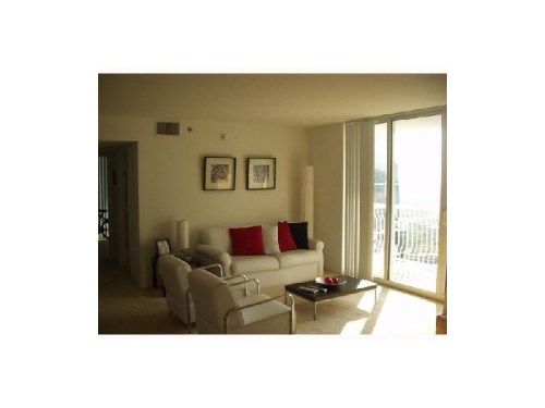 1200 BRICKELL BAY DR # 3423, Miami, FL 33131