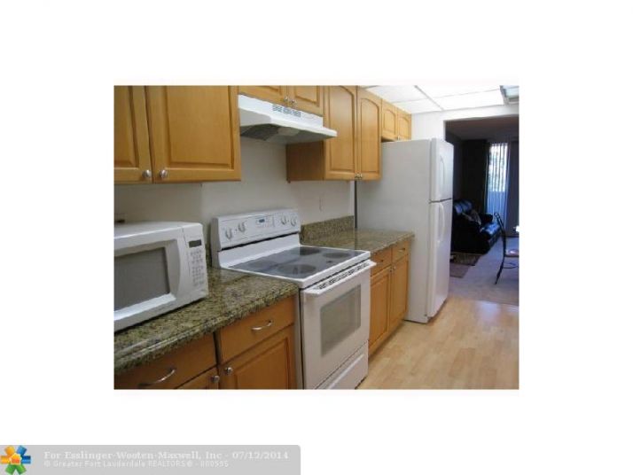 7451 NW 16th St # 304, Fort Lauderdale, FL 33313