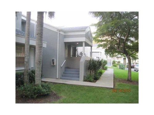 2010 SE 27 DR # 201-5B, Homestead, FL 33035