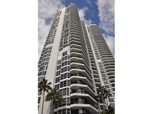 3500 MYSTIC POINTE DR # 204, Miami, FL 33180