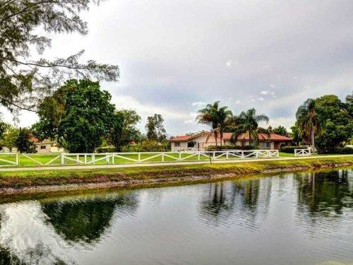 4250 SW 139 AV, Hollywood, FL 33027