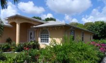 137 NW 3RD AV Hallandale, FL 33009