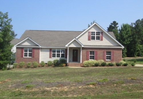 350 Robin Hood Ln, Sanford, NC 27330