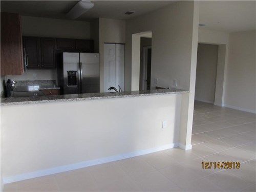 8950 NW 97 AVE # 213, Miami, FL 33178