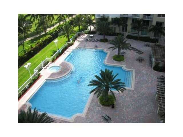 1755 E HALLANDALE BEACH BL # 704E, Hallandale, FL 33009