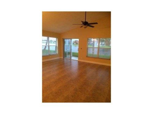 8960 LAKE PARK CR, Fort Lauderdale, FL 33328