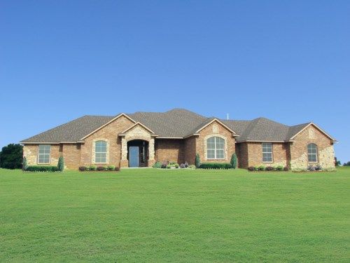 110 Raye Place, Tuttle, OK 73089