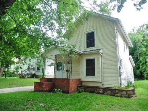 1908 Thompson St, Lansing, MI 48906