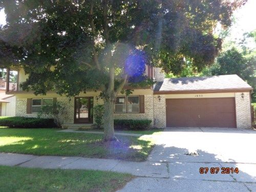 1833 Chester Rd, Lansing, MI 48912